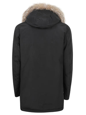 GIACCA UOMO CON CAPPUCCIO ARTIC PELLICCIA - WOOLRICH CFWOOU0482MBUT0001 BLK Black WOOLRICH